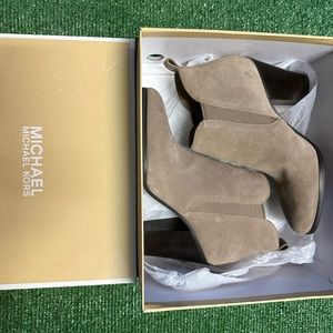 Michael kors women’s boots